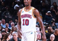 九游软件下载-巴特勒连续十场比赛得分超过夺冠，巴黎圣日耳曼不断突破！的简单介绍